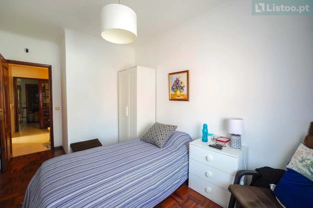 Apartamento T3 para Venda em Carcavelos e Parede Foto 12