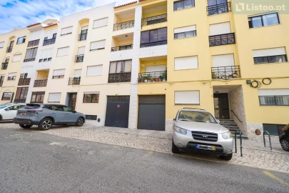 Apartamento T3 para Venda em Carcavelos e Parede