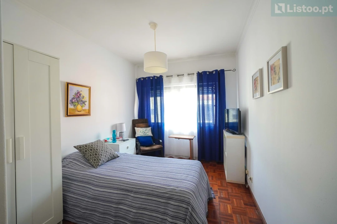 Apartamento T3 para Venda em Carcavelos e Parede Foto 13