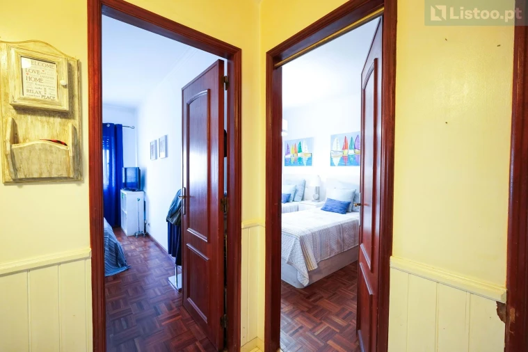 Apartamento T3 para Venda em Carcavelos e Parede Foto 15