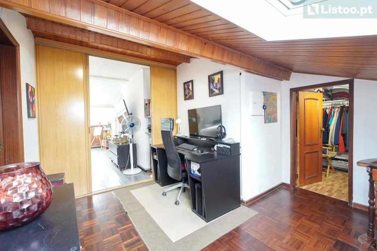 Apartamento T3 para Venda em Carcavelos e Parede Foto 29