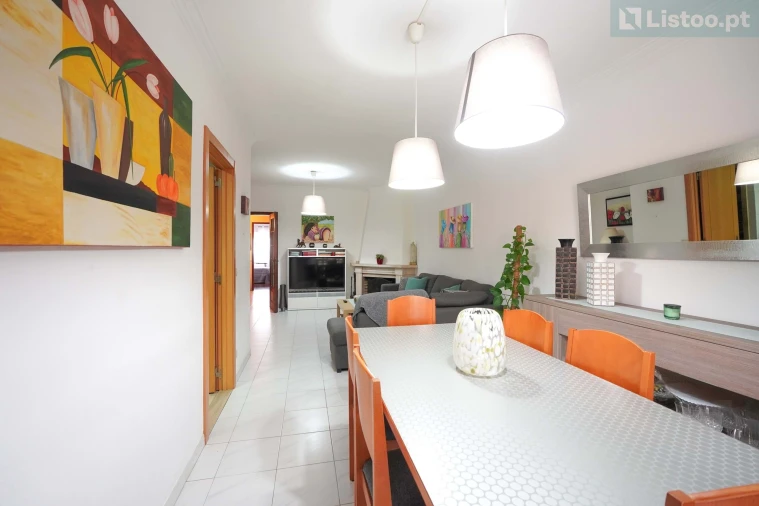 Apartamento T3 para Venda em Carcavelos e Parede Foto 7