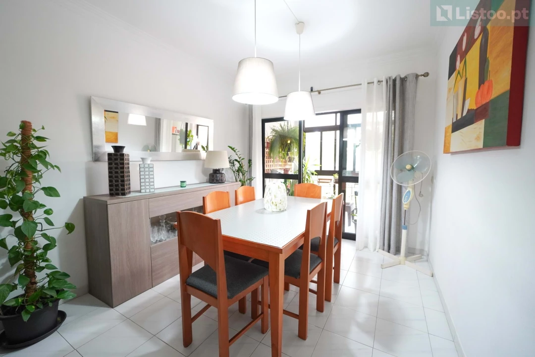 Apartamento T3 para Venda em Carcavelos e Parede Foto 5