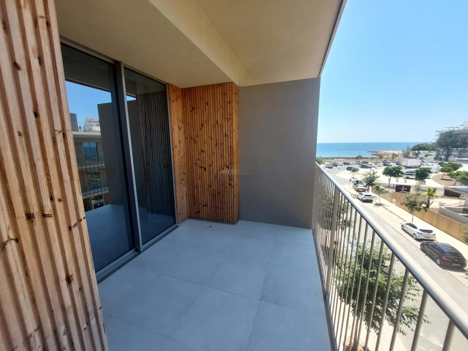 Apartamento T2 para Venda em Quarteira Foto 16