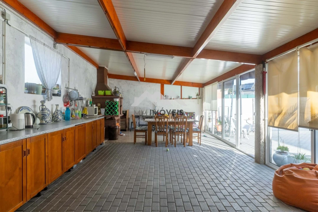 Moradia T3 para Venda em Paço de Sousa Foto 76