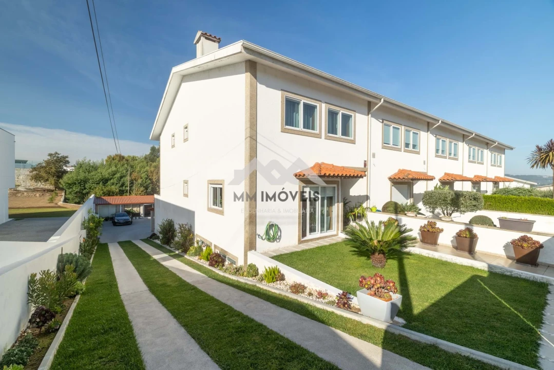 Moradia T3 para Venda em Paço de Sousa Foto 59