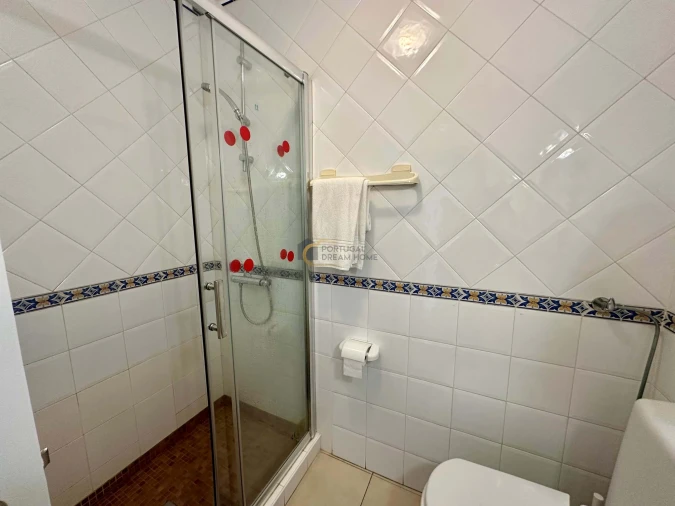 Apartamento T2 para Venda em Albufeira e Olhos de Água Foto 11
