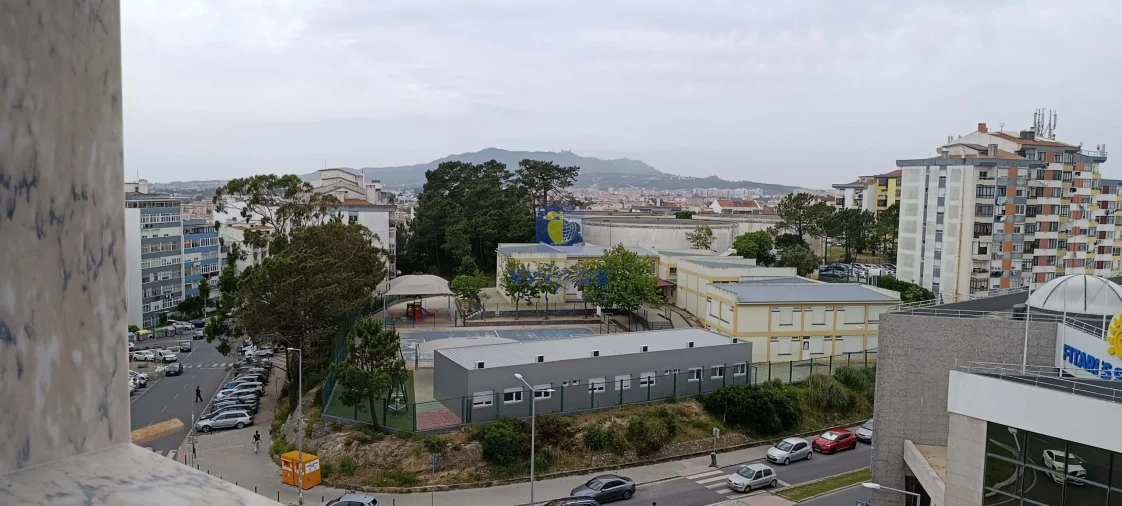 Apartamento T3 para Venda em Rio de Mouro Foto 3