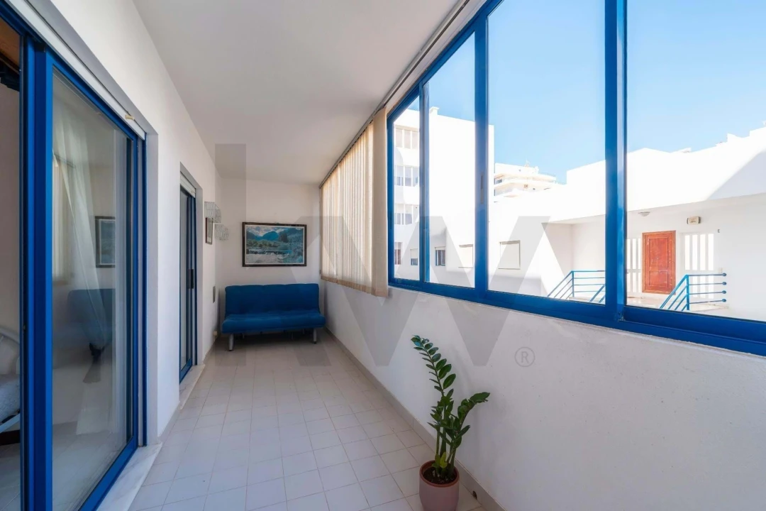 Apartamento T3 para Venda em Quarteira Foto 34