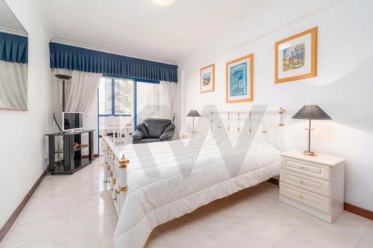 Apartamento T3 para Venda em Quarteira Foto 23