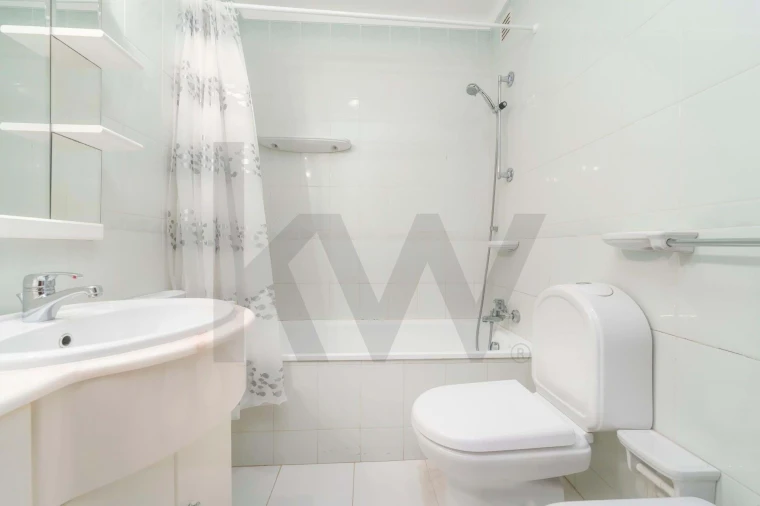 Apartamento T3 para Venda em Quarteira Foto 42