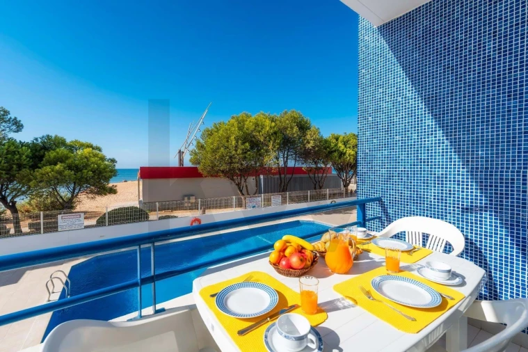 Apartamento T3 para Venda em Quarteira Foto 9