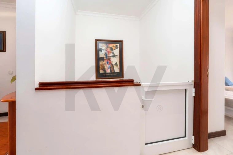 Apartamento T3 para Venda em Quarteira Foto 21