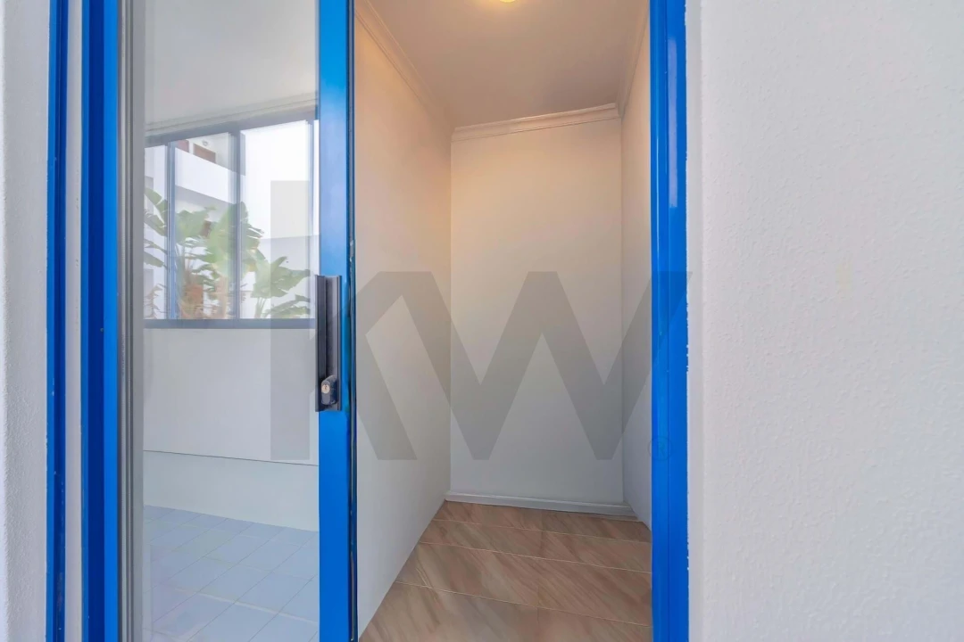 Apartamento T3 para Venda em Quarteira Foto 45
