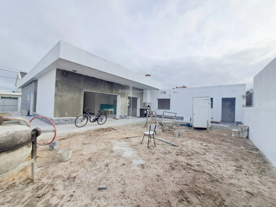 Moradia T3 para Venda em Fernao Ferro Foto 1