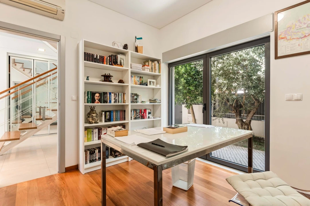 Moradia T5 para Venda em Charneca de Caparica e Sobreda Foto 20