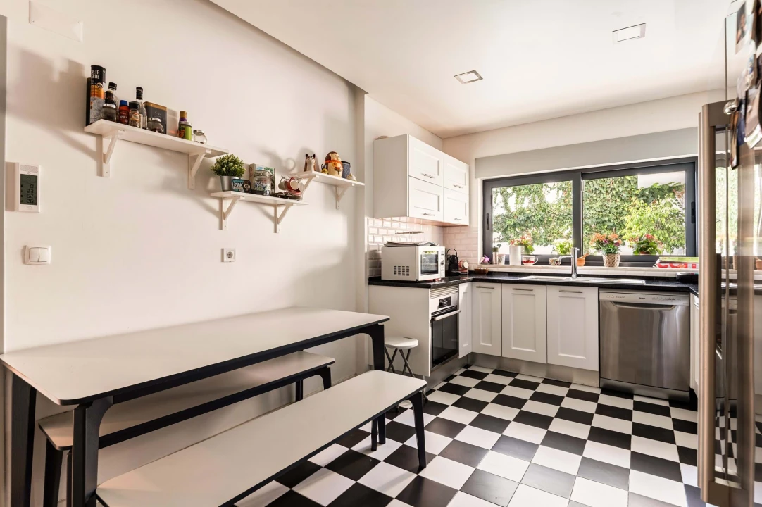 Moradia T5 para Venda em Charneca de Caparica e Sobreda Foto 14