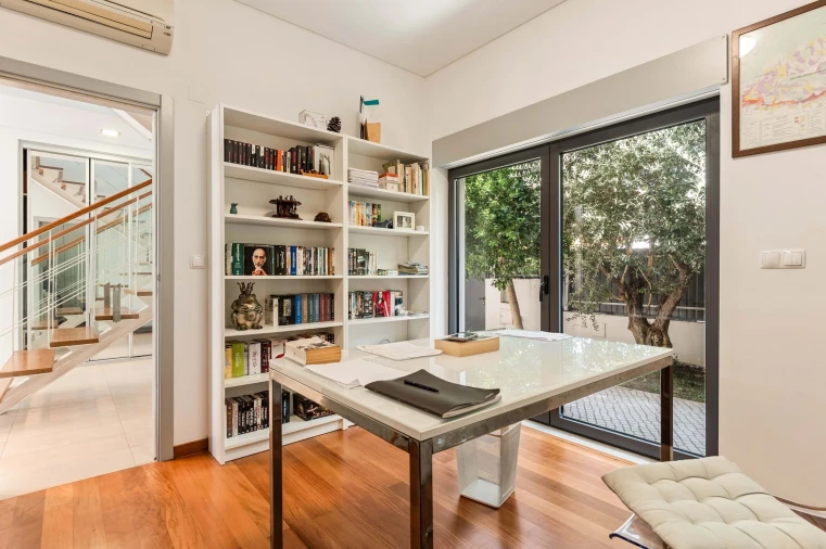 Moradia T5 para Venda em Charneca de Caparica e Sobreda Foto 20