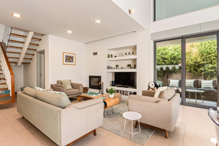 Moradia T5 para Venda em Charneca de Caparica e Sobreda Foto 10