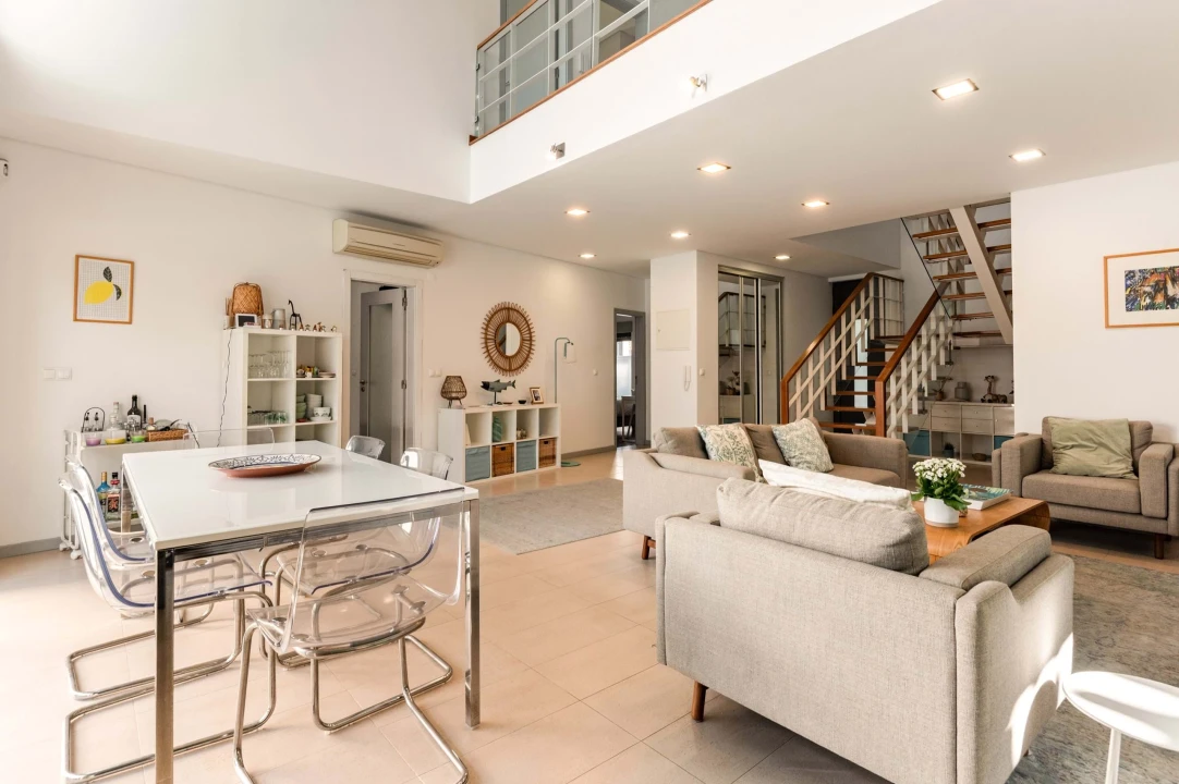 Moradia T5 para Venda em Charneca de Caparica e Sobreda Foto 12