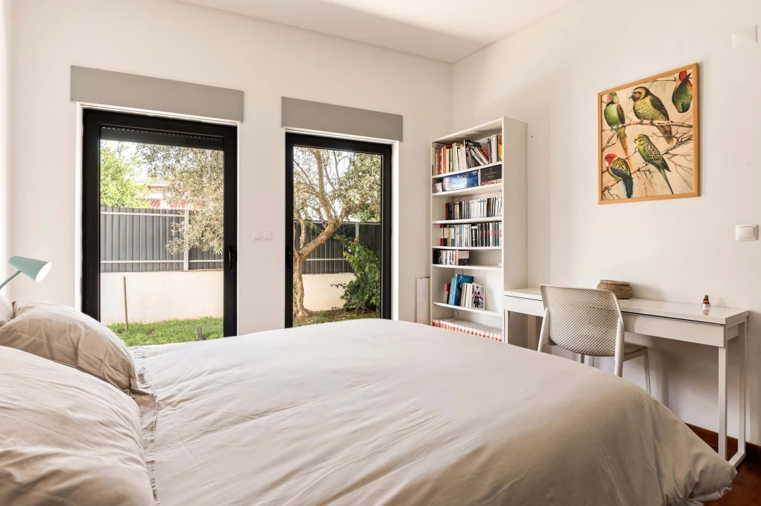 Moradia T5 para Venda em Charneca de Caparica e Sobreda Foto 17