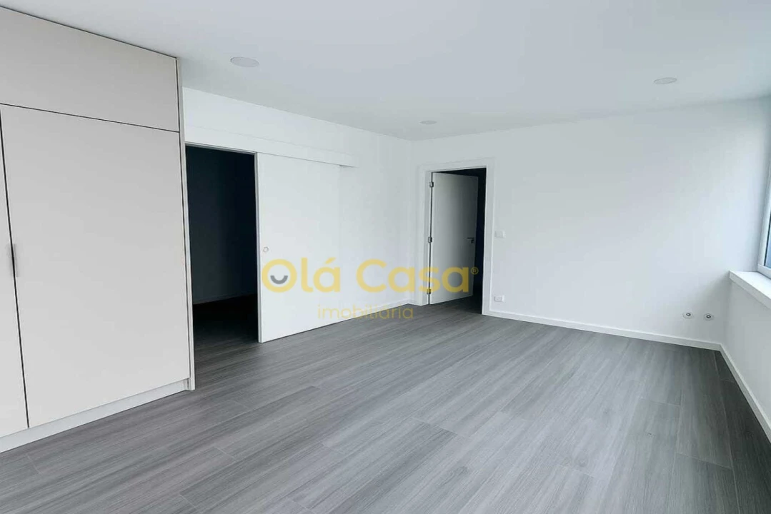 Apartamento T1 para Venda em Bonfim Foto 4