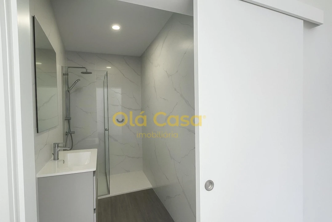 Apartamento T1 para Venda em Bonfim Foto 11