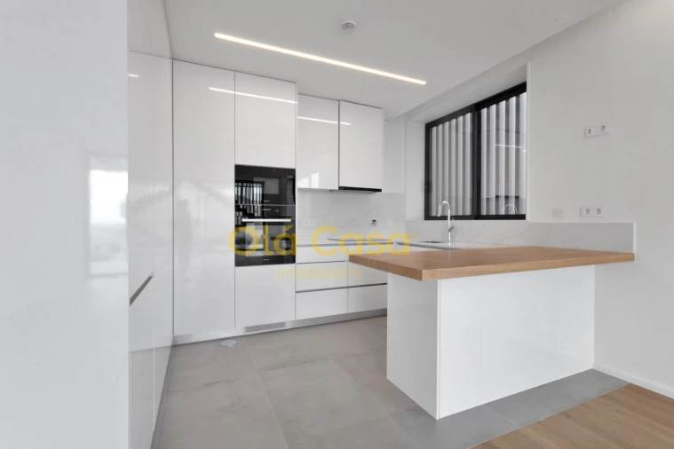 Apartamento T3 para Venda em Canidelo Foto 3