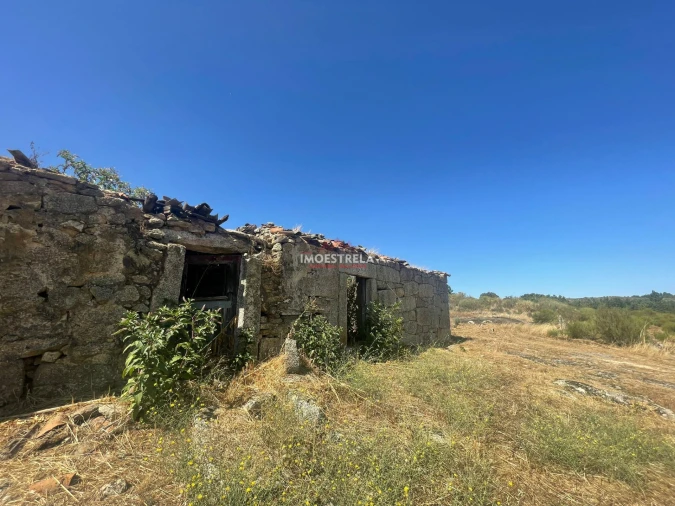 Quinta T4 para Venda em Agregação das Freguesias Sul de Pinhel Foto 9