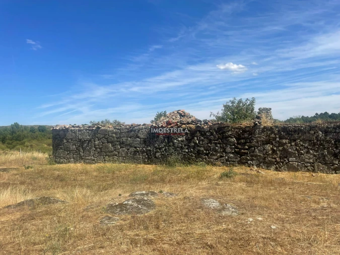 Quinta T4 para Venda em Agregação das Freguesias Sul de Pinhel Foto 4