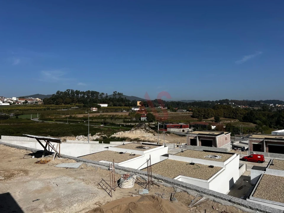 Moradia T3 para Venda em Silvares, Pias, Nogueira e Alvarenga Foto 20