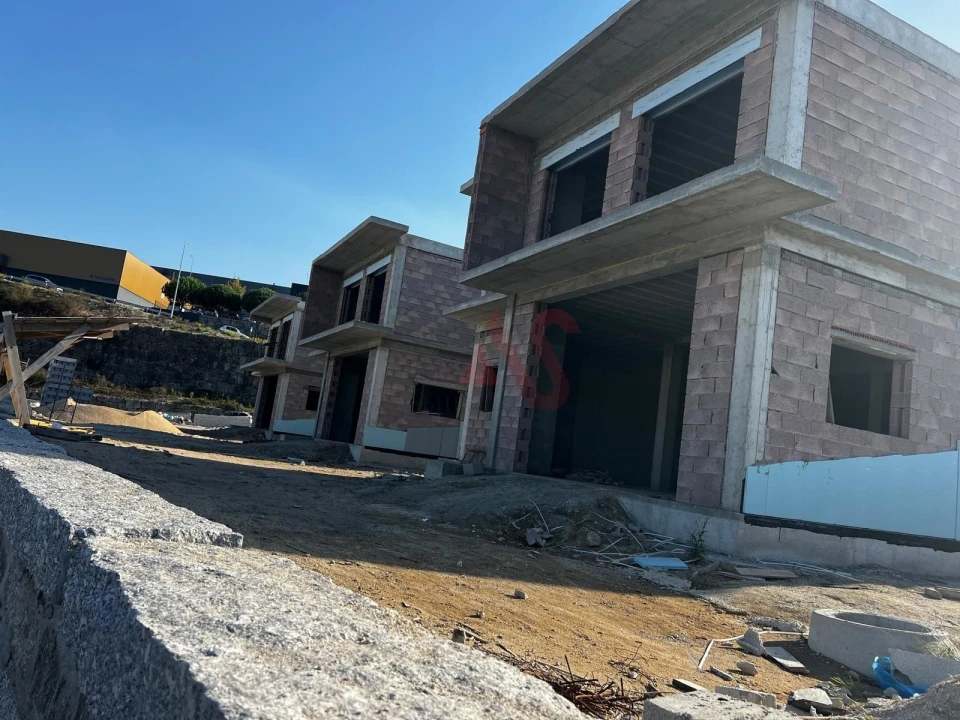 Moradia T3 para Venda em Silvares, Pias, Nogueira e Alvarenga Foto 11
