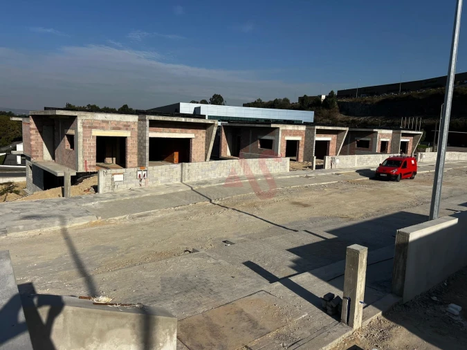 Moradia T3 para Venda em Silvares, Pias, Nogueira e Alvarenga Foto 13