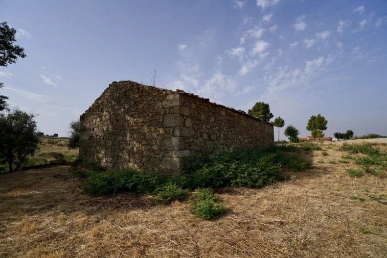 Quinta T0 para Venda em São Miguel de Acha Foto 11