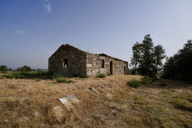 Quinta T0 para Venda em São Miguel de Acha Foto 4