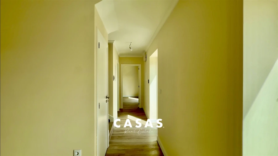 Moradia T3 para Venda em Camara de Lobos Foto 4