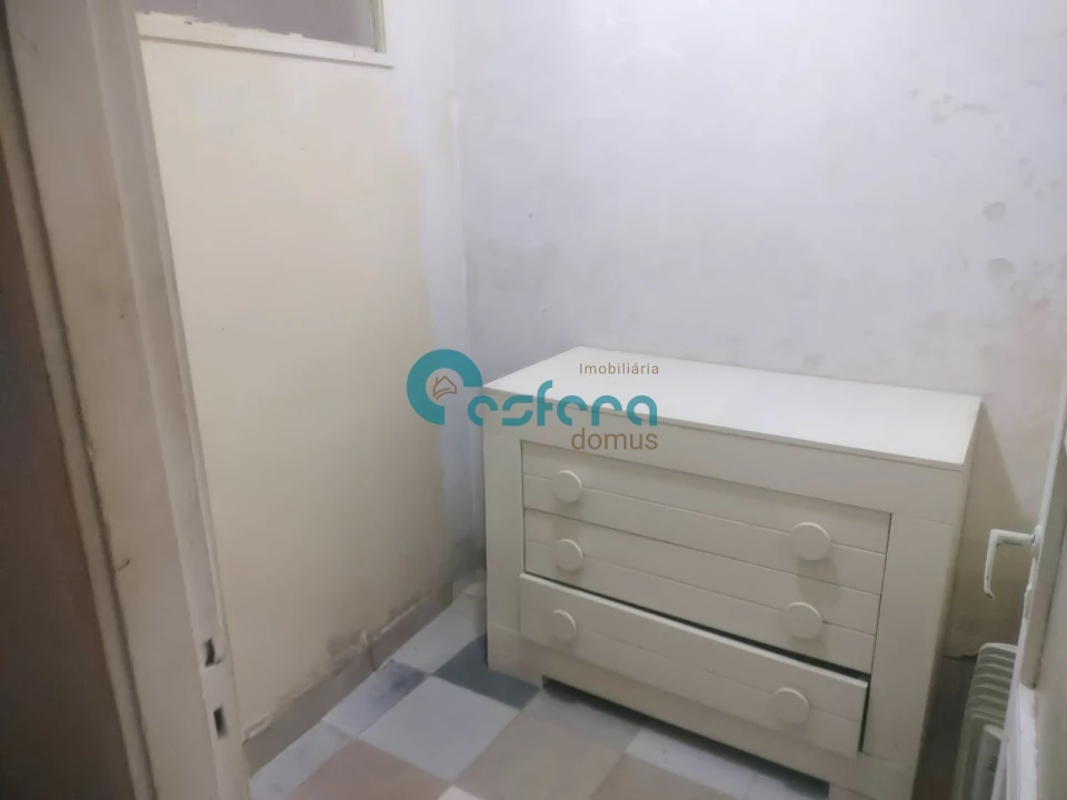 Apartamento T1 para Venda em Oliveira do Douro Foto 4