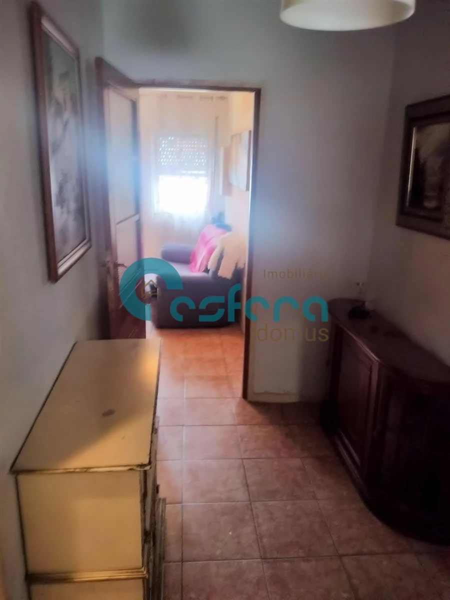 Apartamento T1 para Venda em Oliveira do Douro Foto 5