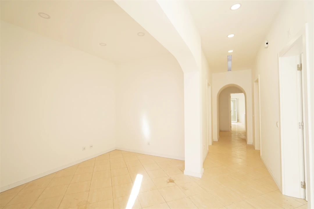 Moradia T3 para Venda em Estômbar e Parchal Foto 3