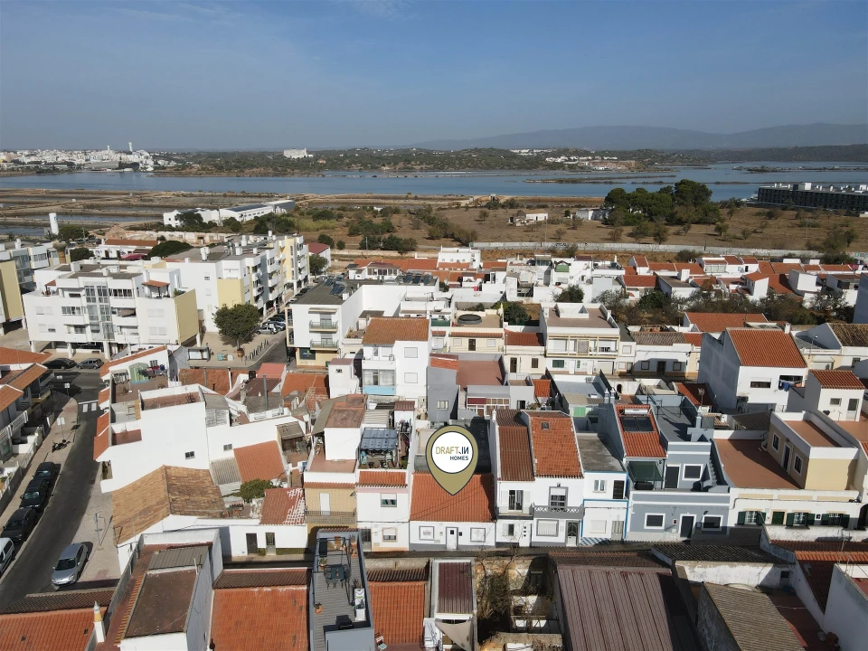 Moradia T3 para Venda em Estômbar e Parchal Foto 1