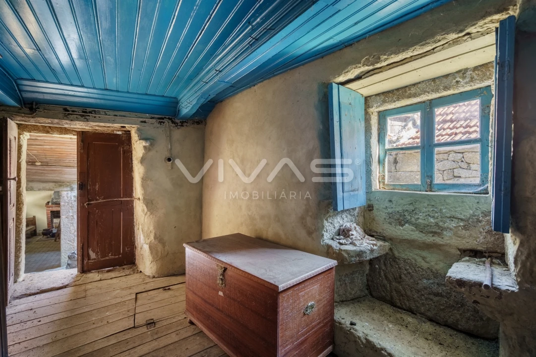 Moradia T4 para Venda em Venda Nova e Pondras Foto 12