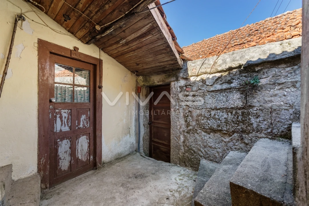 Moradia T4 para Venda em Venda Nova e Pondras Foto 28