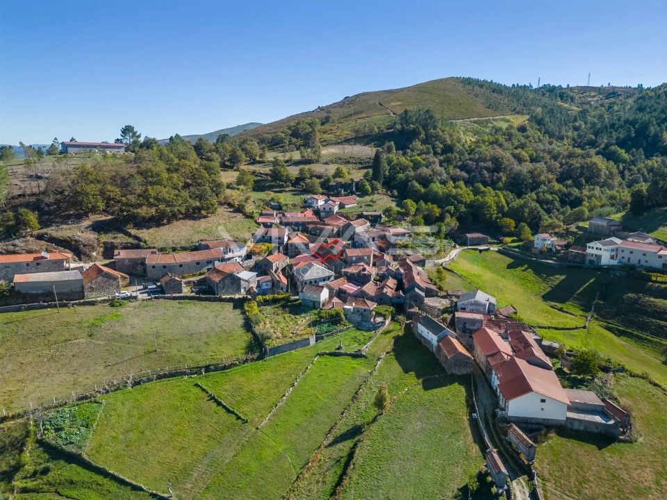 Moradia T4 para Venda em Venda Nova e Pondras Foto 38