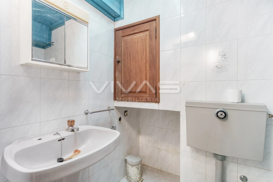 Moradia T4 para Venda em Venda Nova e Pondras Foto 18