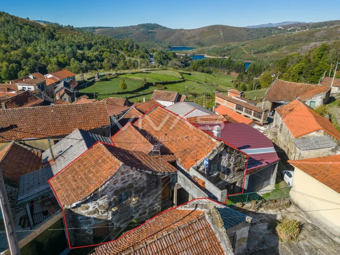 Moradia T4 para Venda em Venda Nova e Pondras Foto 35