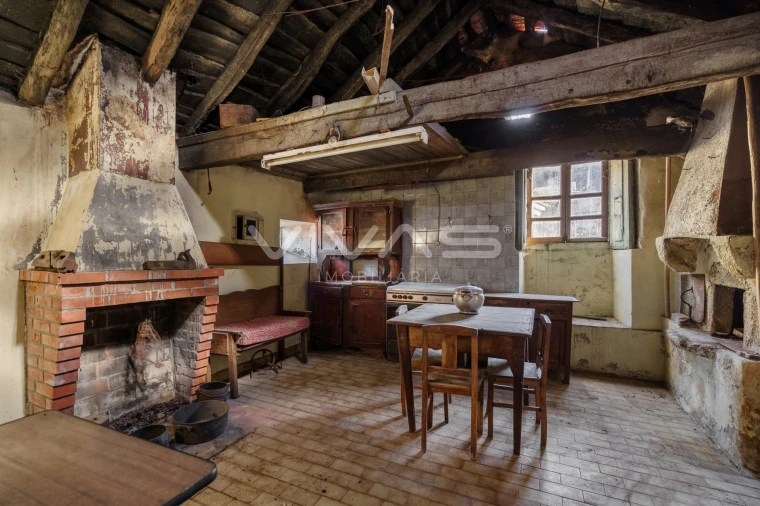 Moradia T4 para Venda em Venda Nova e Pondras Foto 13