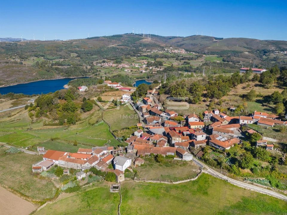 Moradia T4 para Venda em Venda Nova e Pondras Foto 39