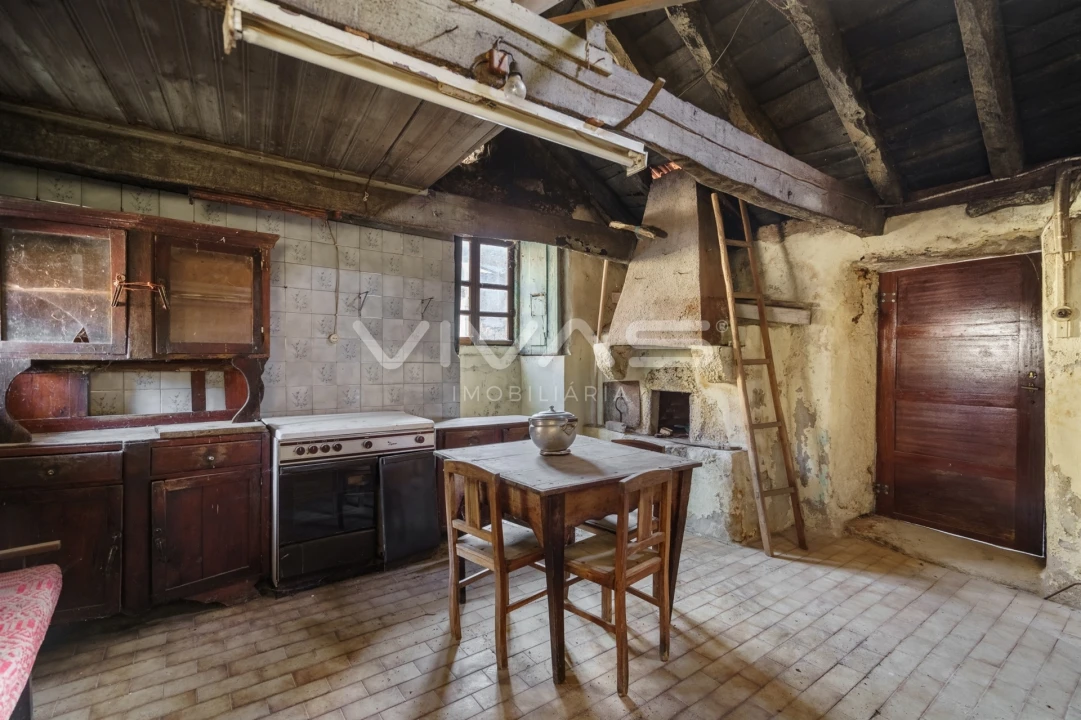 Moradia T4 para Venda em Venda Nova e Pondras Foto 14