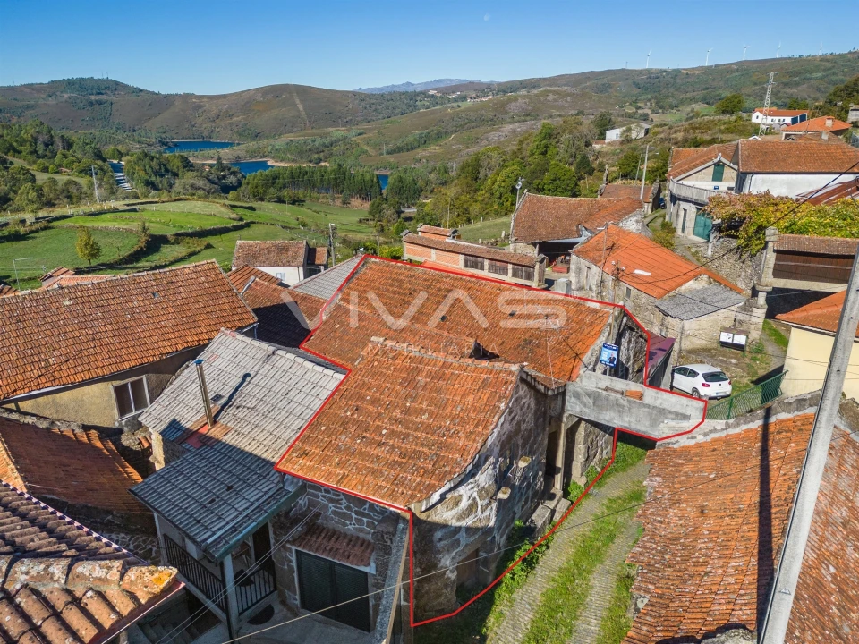 Moradia T4 para Venda em Venda Nova e Pondras Foto 33