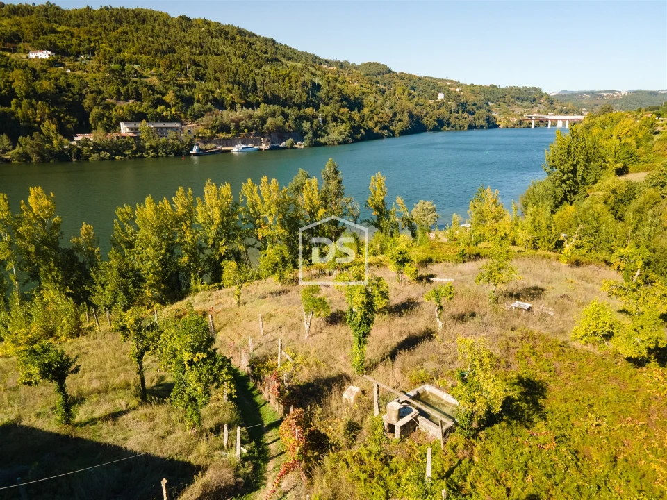 Moradia T7 para Venda em Santa Maria de Sardoura Foto 32